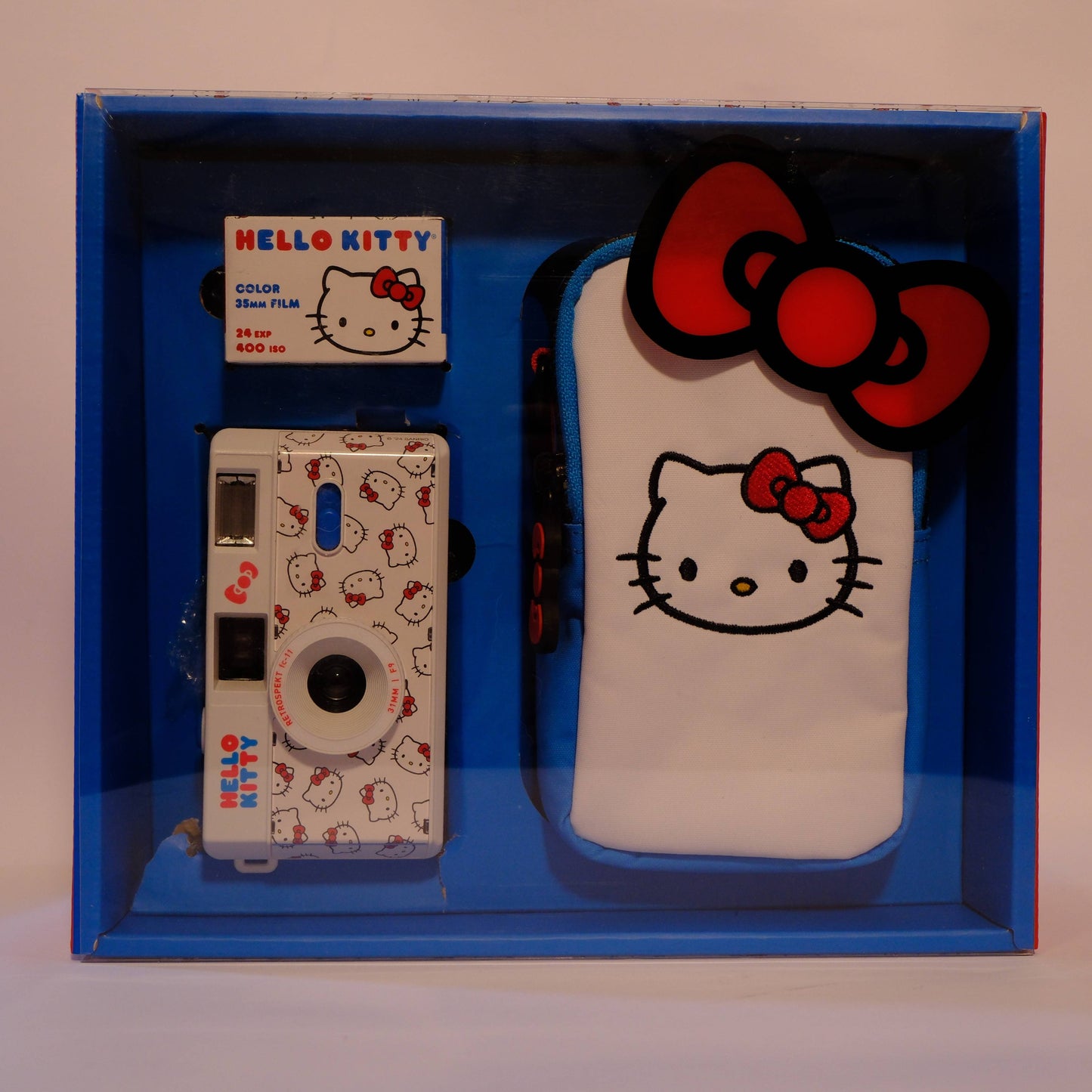 Retrospekt Hello Kitty 35mm Camera, Bag and Film Gift Box