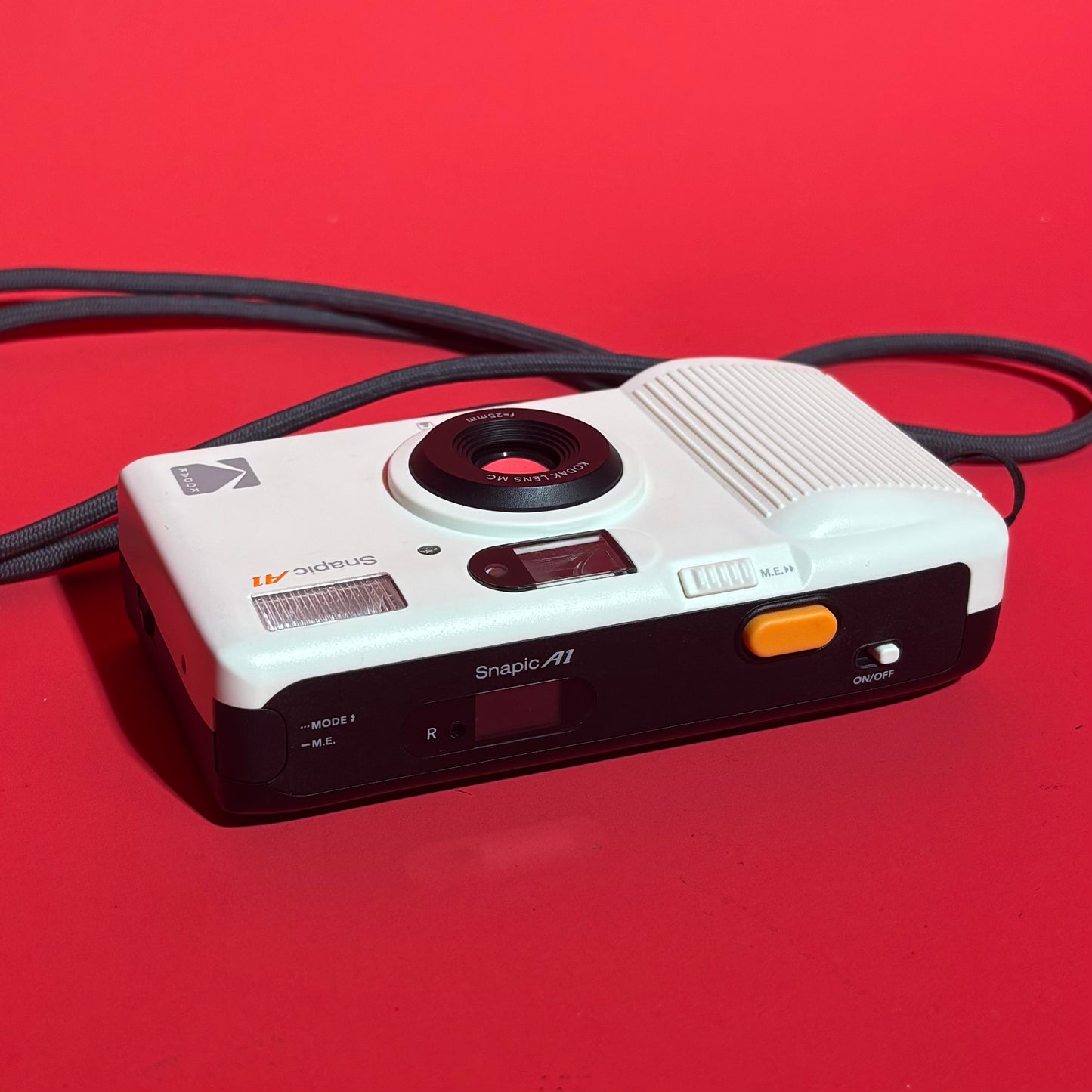 KODAK Snapic A1 Film Camera - Ivory White